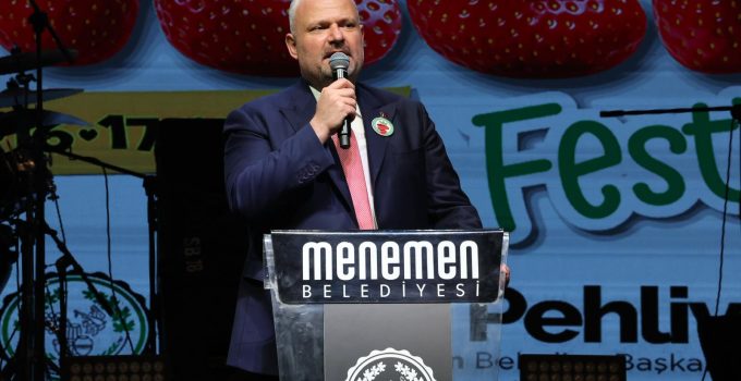 Emiralem Çilek Festivali’ne görkemli açılışı