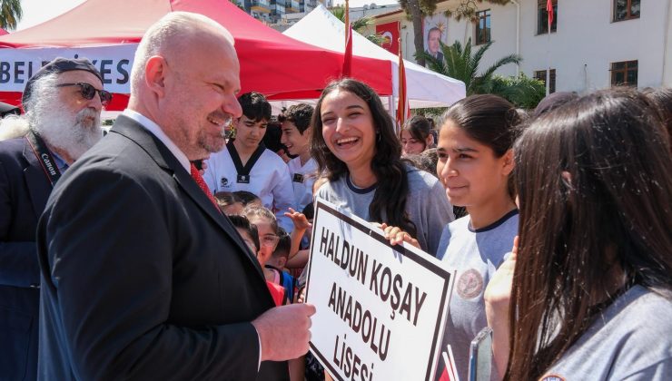 Pehlivan’dan 19 Mayıs mesajı: Gençliğin yanında olmak, geleceğe sahip çıkmaktır
