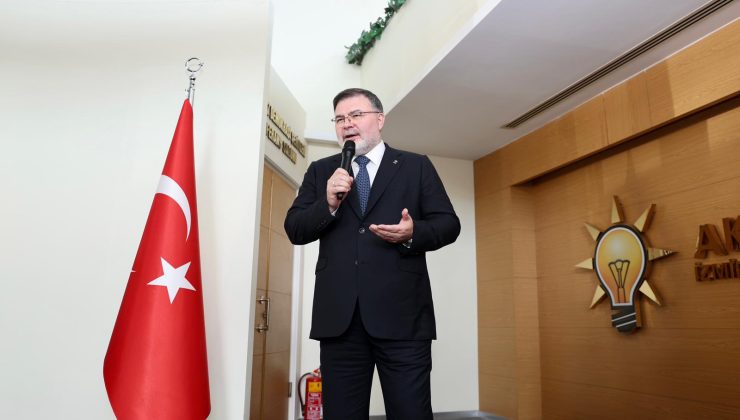 AK Parti İzmir Teşkilatı Bayramlaşma Programında Buluştu