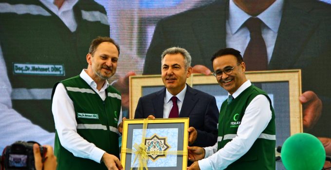 İzmir Yeşilay Bağımsızlık Festivali Büyük Coşkuyla Gerçekleştirildi