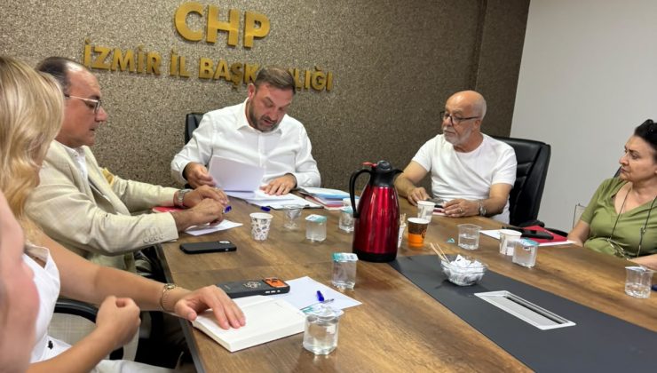CHP İZMİR İL YÖNETİMİNDEN KRİTİK KARARLAR