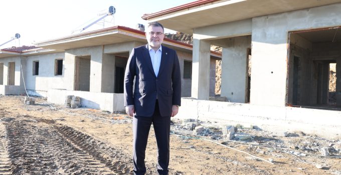 Başkan Bilal Saygılı Müjdeyi Verdi: Yangınzede Aileler Temmuz Sonunda Yeni Evlerine Kavuşuyor