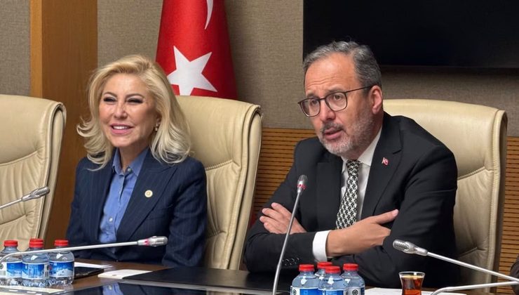 GENÇLER TBMM’DE BURSA­LI AKSOY VE KASAPOĞLU İLE BULUŞTU